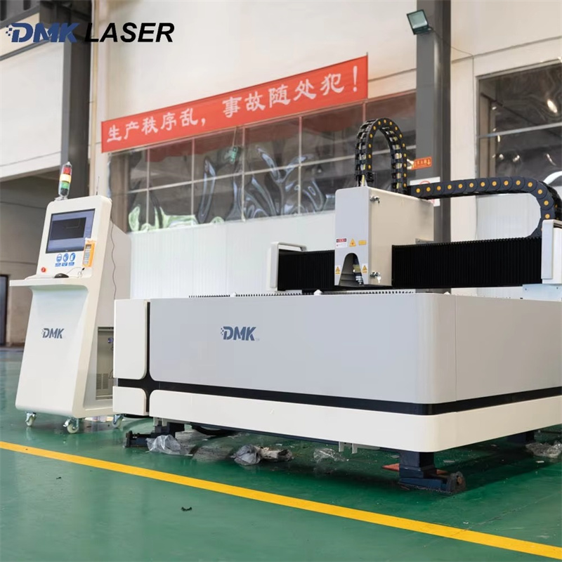 Industrial Laser Metal Cutter - 단일 테이블 TQL-F3000-3015 개방형 판금 절단기(레이저