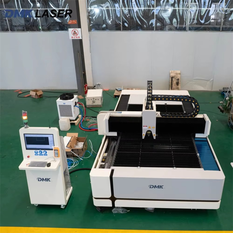 단일 테이블 TQL-F3000-3015 개방형 판금 절 - Industrial Laser Metal Cutter 리뷰 및 가격